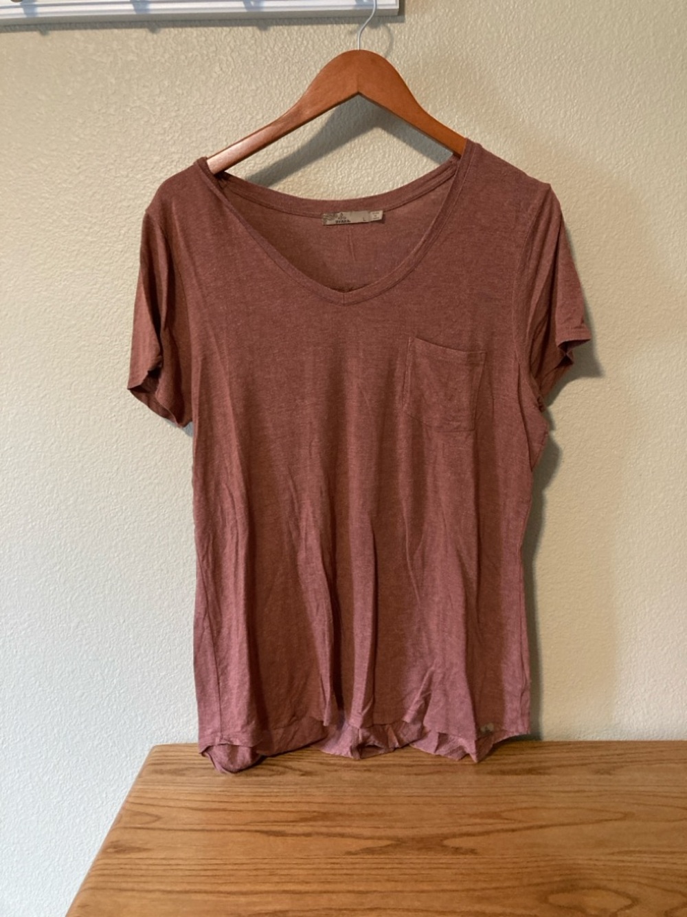 Prana Women’s V-Neck Pocket Tee